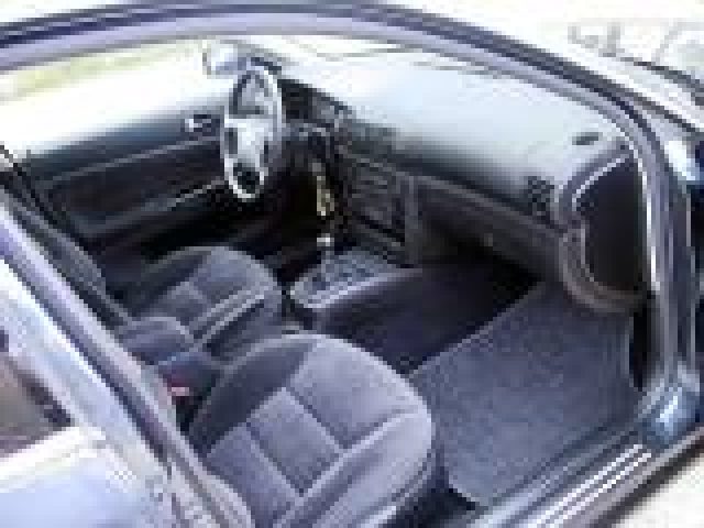 VOLKSWAGEN Passat usata, con Autoradio