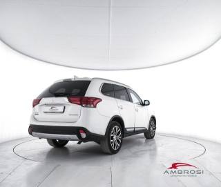 MITSUBISHI Outlander usata 2