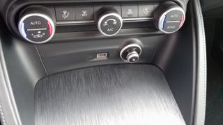 ALFA ROMEO Stelvio usata, con Bluetooth