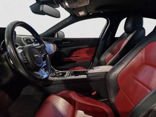 JAGUAR XE usata, con Boardcomputer