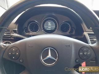 MERCEDES-BENZ E 220 usata 25