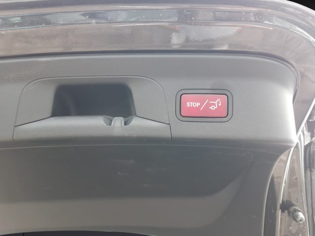 MERCEDES-BENZ GLC 300 usata, con USB