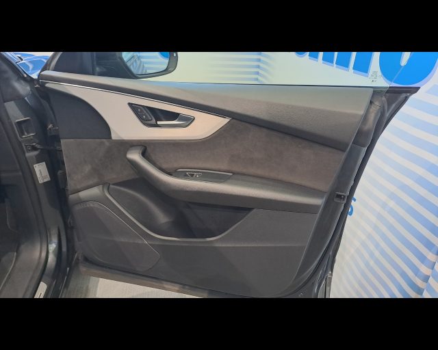 AUDI Q8 usata 31