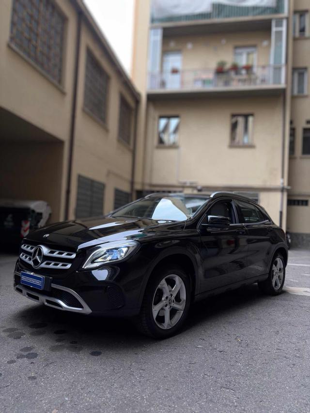 MERCEDES-BENZ GLA 180 usata, con Cronologia tagliandi