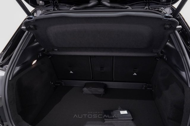 MERCEDES-BENZ GLA 200 usata, con Android Auto