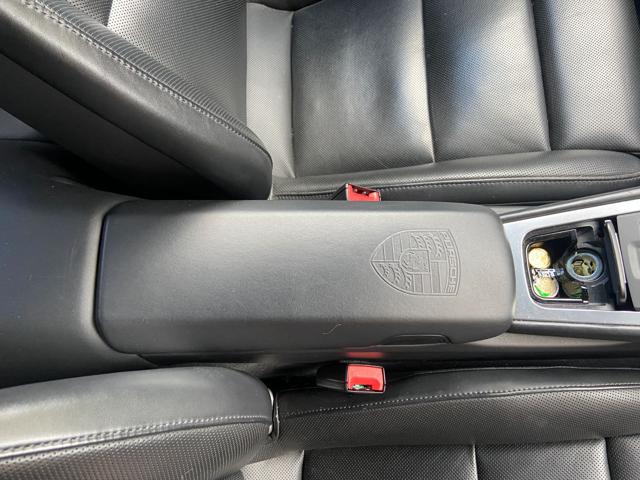 PORSCHE 911 usata, con Leve al volante