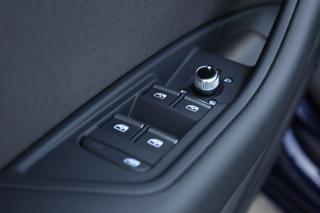 AUDI A4 usata, con Controllo automatico clima