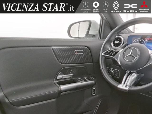 MERCEDES-BENZ GLA 180 usata, con Chiusura centralizzata