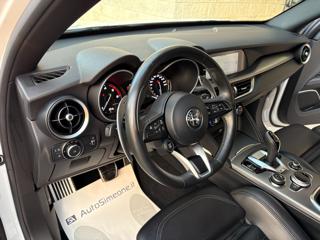 ALFA ROMEO Stelvio usata, con Controllo automatico clima