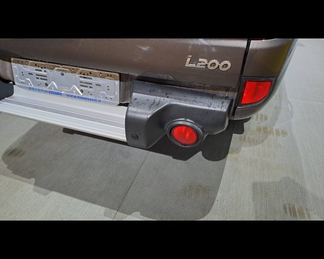 MITSUBISHI L200 usata, con Specchietti laterali elettrici