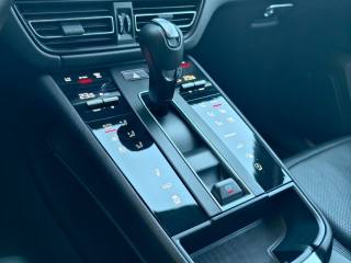 PORSCHE Macan usata, con Controllo automatico clima