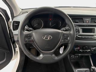 HYUNDAI i20 usata, con Chiusura centralizzata