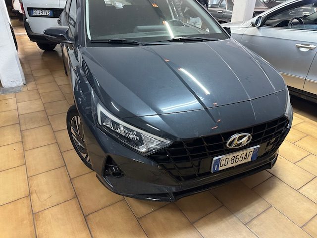 HYUNDAI i20 usata, con ABS