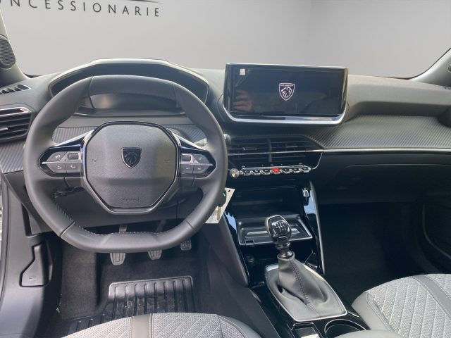 PEUGEOT 2008 usata, con Fari LED