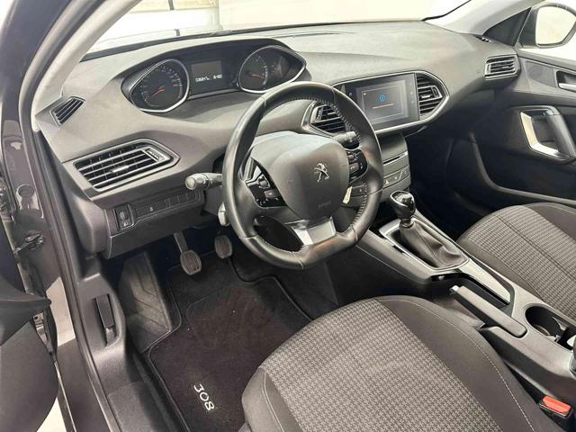 PEUGEOT 308 usata, con Autoradio