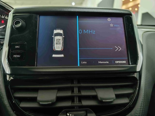 PEUGEOT 2008 usata, con Specchietti laterali elettrici