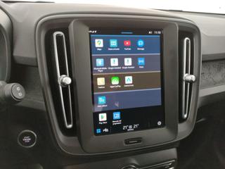 VOLVO XC40 usata, con Touch screen