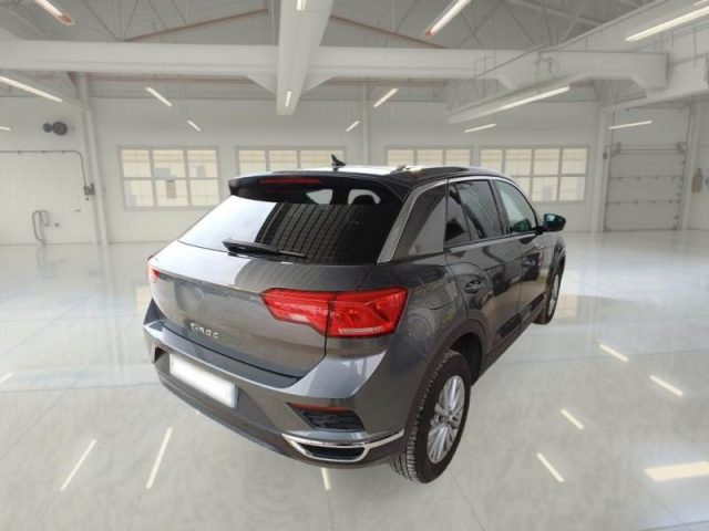 VOLKSWAGEN T-Roc usata, con Airbag