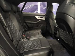 AUDI Q8 usata, con Park Distance Control