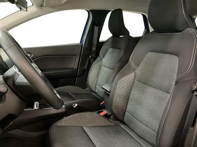 RENAULT Captur usata, con Fari LED