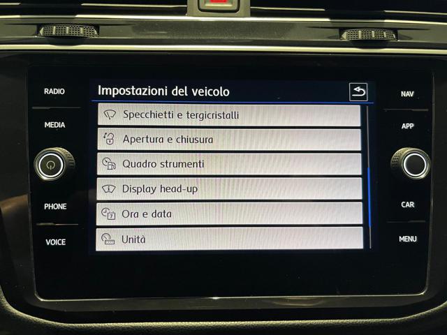VOLKSWAGEN Tiguan usata, con Leve al volante