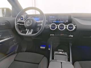 MERCEDES-BENZ GLA 180 usata, con Autoradio