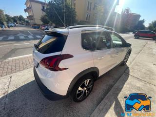 PEUGEOT 2008 usata, con Cerchi in lega