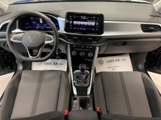 VOLKSWAGEN T-Roc usata, con USB