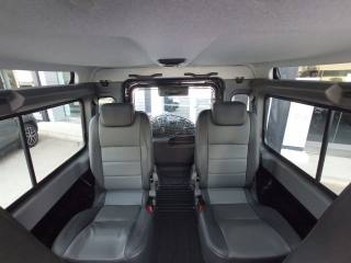 LAND ROVER Defender usata, con Servosterzo