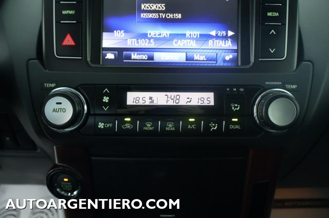 TOYOTA Land Cruiser usata, con Controllo automatico clima