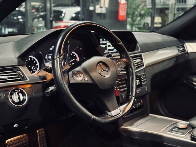 MERCEDES-BENZ E 350 usata, con Cerchi in lega