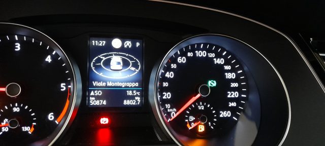 VOLKSWAGEN Passat Variant usata 26