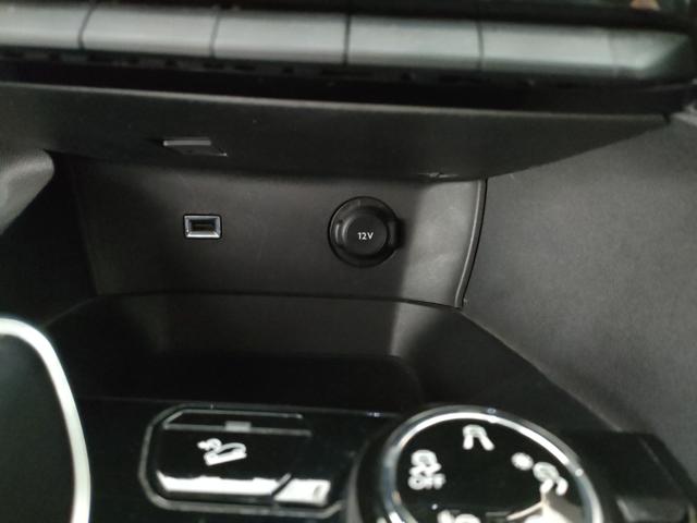 PEUGEOT 3008 usata, con Volante in pelle