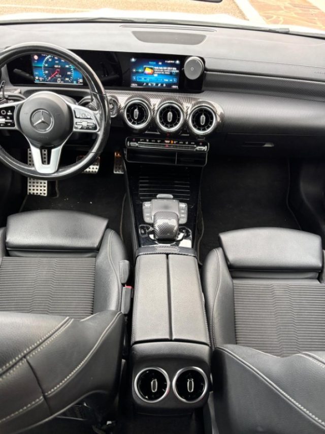 MERCEDES-BENZ CLA 200 usata, con Cerchi in lega