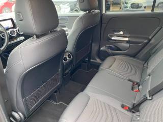 MERCEDES-BENZ GLA 200 usata, con Sedile posteriore sdoppiato