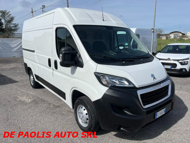 PEUGEOT Boxer usata, con Airbag