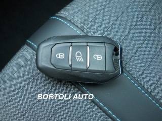 PEUGEOT 2008 usata, con ESP