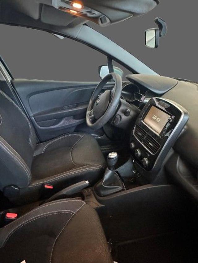 RENAULT Clio usata, con Airbag