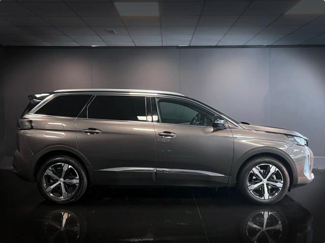 PEUGEOT 5008 usata, con Airbag laterali