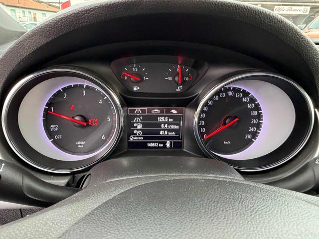 OPEL Astra usata, con Fari LED