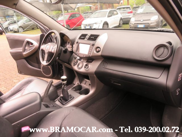 TOYOTA RAV 4 usata, con Bracciolo