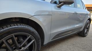 PORSCHE Macan usata, con Bracciolo