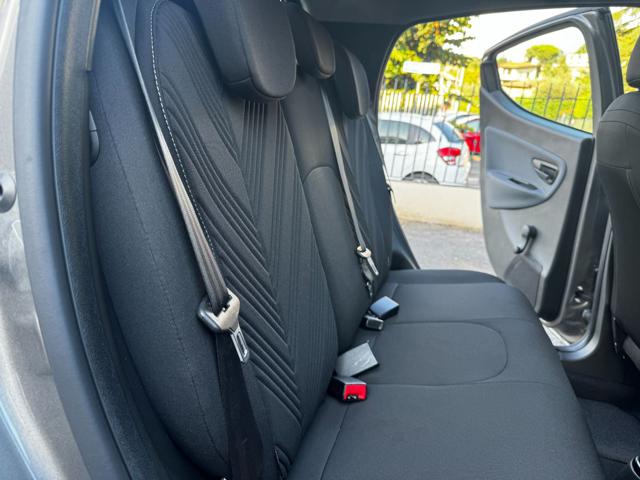 LANCIA Ypsilon usata, con USB