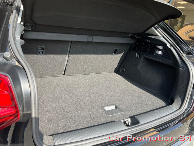 AUDI Q2 usata, con Park Distance Control