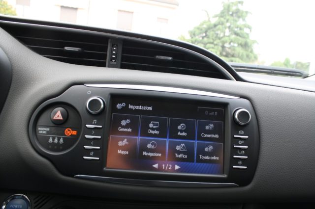 TOYOTA Yaris usata, con Climatizzatore automatico, 2 zone