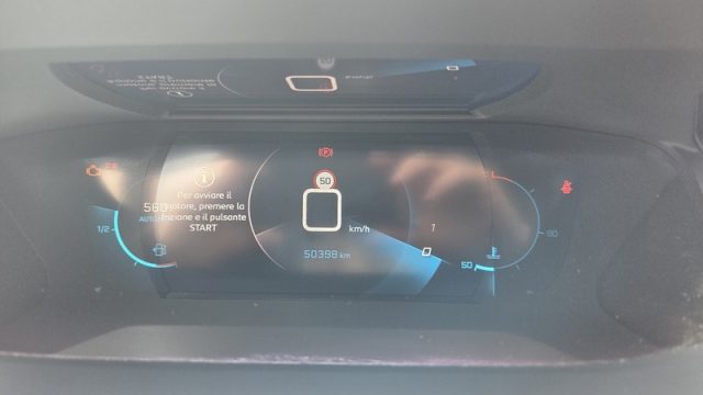 PEUGEOT 208 usata, con USB