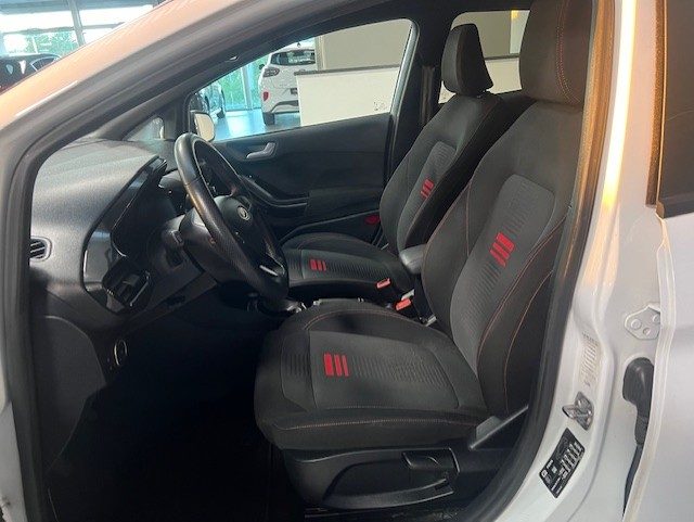 FORD Fiesta usata, con Boardcomputer