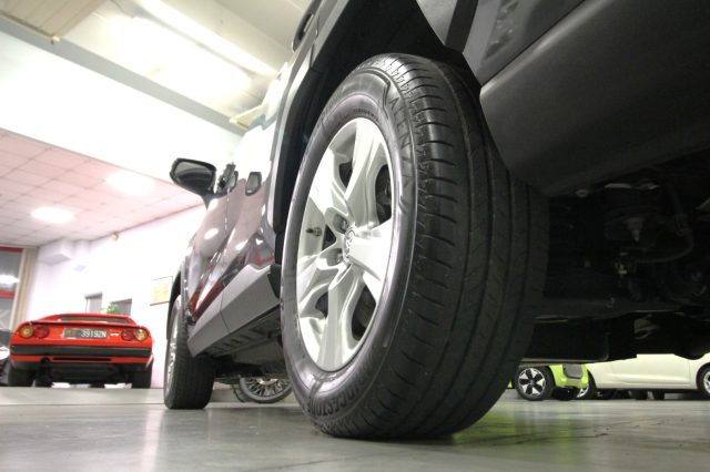 TOYOTA RAV 4 usata, con Luci diurne LED