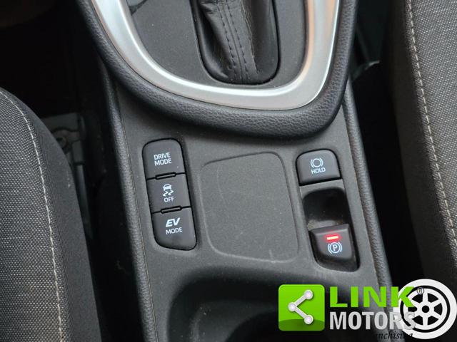 TOYOTA Yaris usata, con Bracciolo