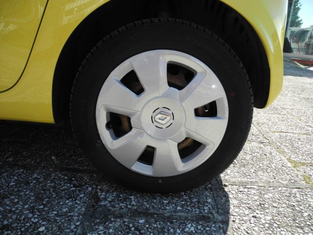 RENAULT Twingo usata 46